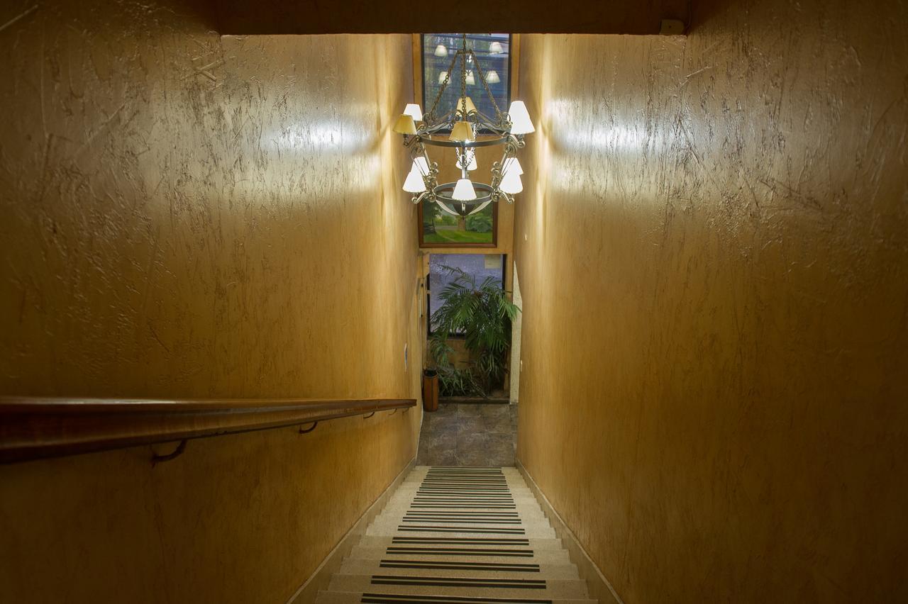Hotel Dikran Los Angeles  Exterior photo